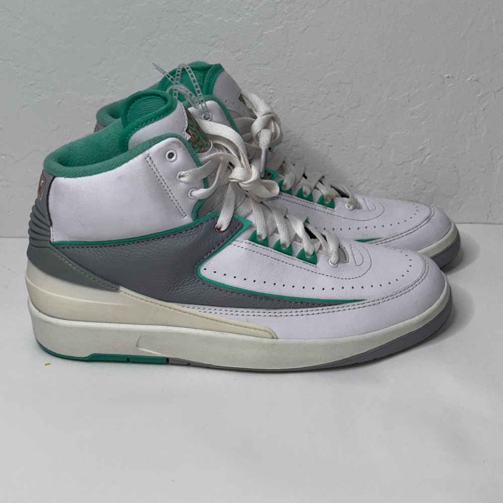 Nike Air Jordan 2 Retro Shoes Womens Size 10.5 Sneakers Crystal Mint‎ White